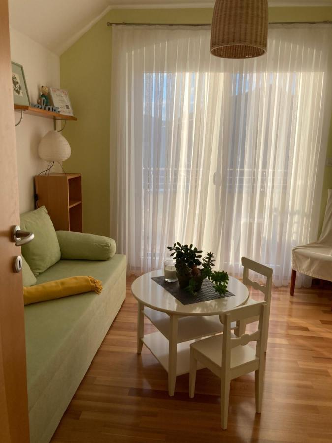 Apartment Natasha's Garden House Dol pri Ljubljani